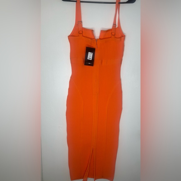 Misty Bandage Midi Dress - Orange
Fashion Nova - Picture 9 of 10